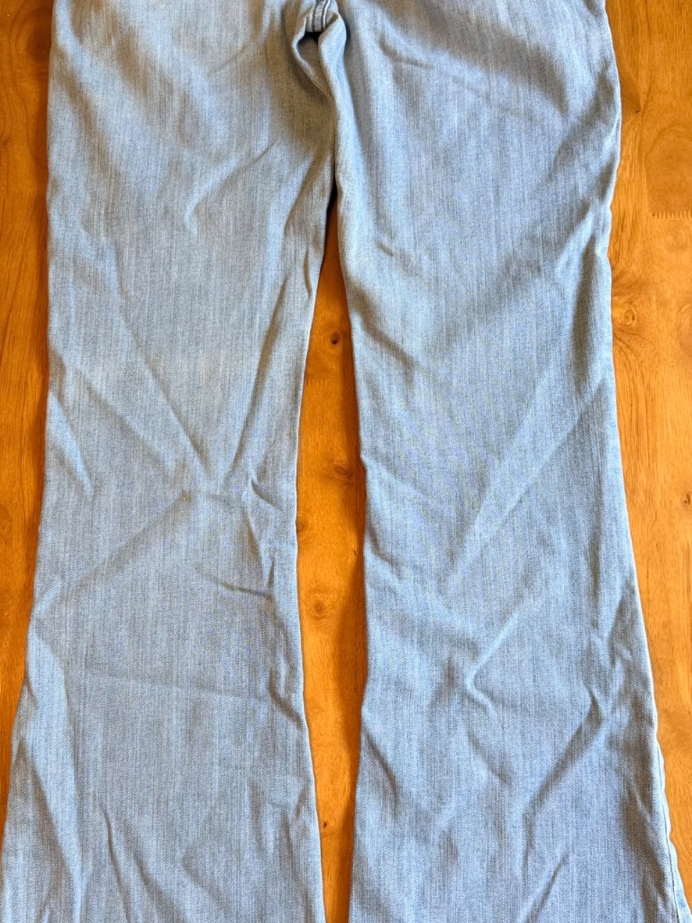 The Limited Denim 678 Light Wash Flare Jeans Wide Cuff Size 4 Low Rise 552 - Picture 9 of 11